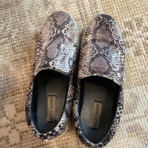 Steve Madden Slip-On Sneakers Snake Print Size 9!